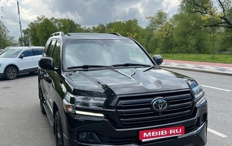Toyota Land Cruiser 200, 2017 год, 7 500 000 рублей, 2 фотография
