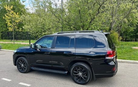 Toyota Land Cruiser 200, 2017 год, 7 500 000 рублей, 4 фотография