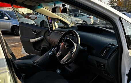 Toyota Prius, 2010 год, 1 180 000 рублей, 9 фотография