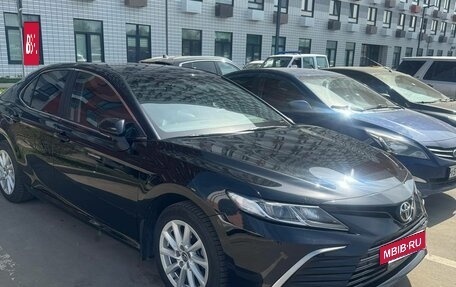 Toyota Camry, 2022 год, 3 200 000 рублей, 3 фотография