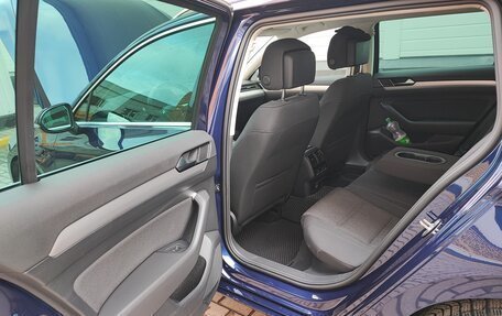 Volkswagen Passat B8 рестайлинг, 2019 год, 2 100 000 рублей, 12 фотография