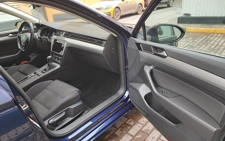Volkswagen Passat B8 рестайлинг, 2019 год, 2 100 000 рублей, 11 фотография