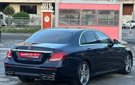Mercedes-Benz E-Класс, 2017 год, 3 480 000 рублей, 7 фотография
