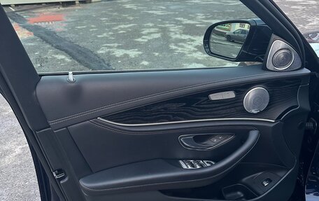 Mercedes-Benz E-Класс, 2017 год, 3 480 000 рублей, 19 фотография