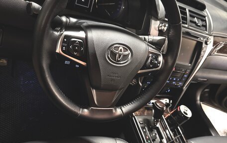 Toyota Camry, 2015 год, 2 570 000 рублей, 13 фотография