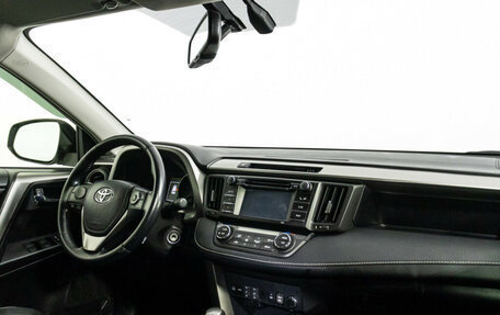 Toyota RAV4, 2016 год, 1 860 000 рублей, 9 фотография