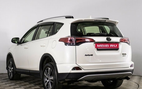 Toyota RAV4, 2016 год, 1 860 000 рублей, 7 фотография