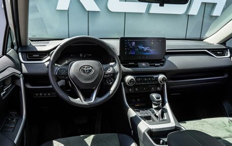 Toyota RAV4, 2023 год, 3 798 000 рублей, 6 фотография