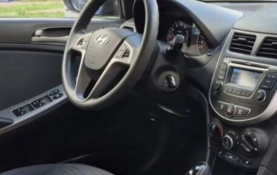 Hyundai Solaris II рестайлинг, 2015 год, 480 000 рублей, 1 фотография