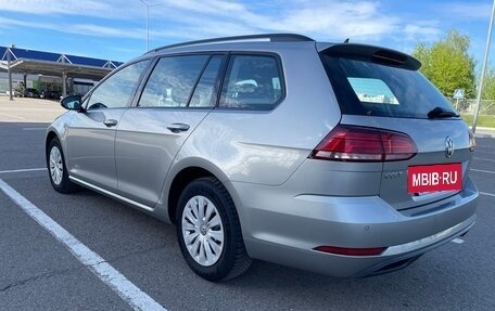 Volkswagen Golf VII, 2019 год, 1 450 000 рублей, 6 фотография