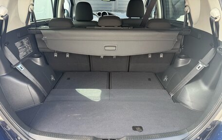 Toyota Verso I, 2011 год, 1 265 000 рублей, 24 фотография