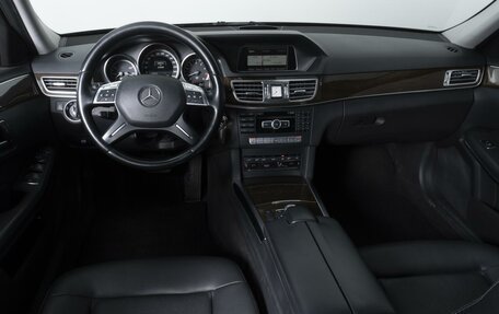 Mercedes-Benz E-Класс, 2013 год, 1 999 000 рублей, 6 фотография
