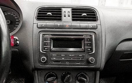 Volkswagen Polo VI (EU Market), 2013 год, 684 000 рублей, 18 фотография