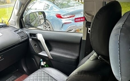 Toyota Land Cruiser Prado 150 рестайлинг 2, 2021 год, 6 700 000 рублей, 12 фотография