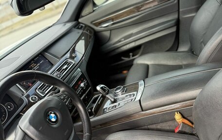 BMW 7 серия, 2015 год, 2 750 000 рублей, 2 фотография