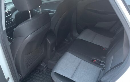 Hyundai Tucson III, 2020 год, 2 350 000 рублей, 9 фотография