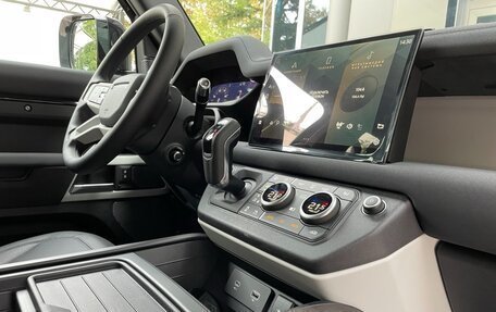 Land Rover Defender II, 2021 год, 4 950 000 рублей, 13 фотография