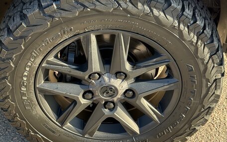 Toyota Land Cruiser 200, 2012 год, 6 000 000 рублей, 33 фотография