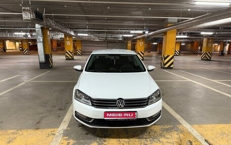 Volkswagen Passat B7, 2011 год, 900 000 рублей, 6 фотография