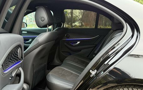 Mercedes-Benz E-Класс, 2020 год, 5 100 000 рублей, 21 фотография