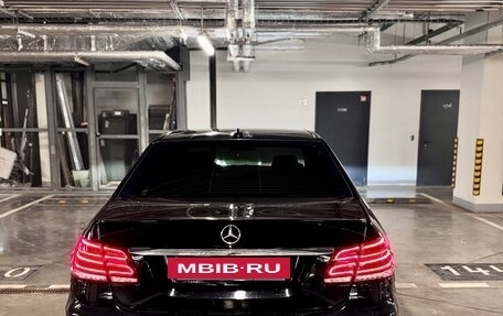 Mercedes-Benz E-Класс, 2015 год, 2 450 000 рублей, 4 фотография