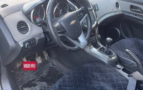 Chevrolet Cruze II, 2014 год, 610 000 рублей, 8 фотография