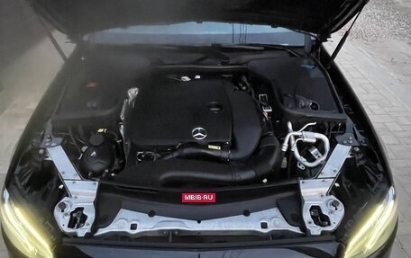 Mercedes-Benz E-Класс, 2019 год, 4 000 000 рублей, 9 фотография