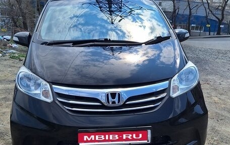 Honda Freed I, 2013 год, 1 450 000 рублей, 1 фотография