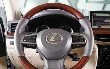 Lexus LX III, 2017 год, 7 449 000 рублей, 17 фотография