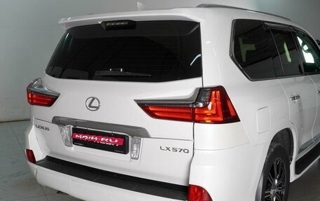Lexus LX III, 2017 год, 7 449 000 рублей, 9 фотография