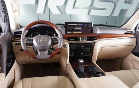 Lexus LX III, 2017 год, 7 449 000 рублей, 11 фотография