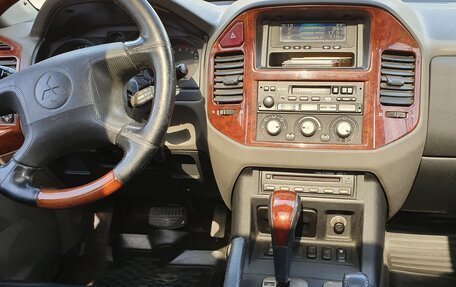 Mitsubishi Pajero III рестайлинг, 2004 год, 860 000 рублей, 8 фотография