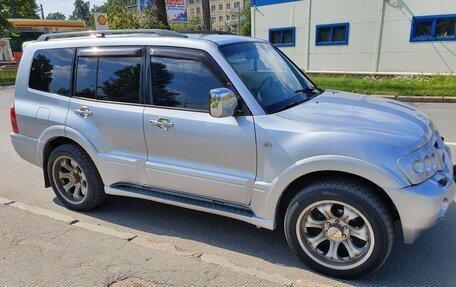 Mitsubishi Pajero III рестайлинг, 2004 год, 860 000 рублей, 5 фотография