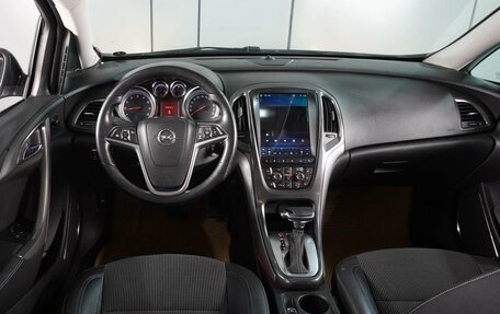 Opel Astra J, 2011 год, 749 000 рублей, 6 фотография