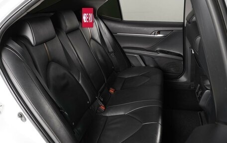 Toyota Camry, 2018 год, 2 369 000 рублей, 7 фотография