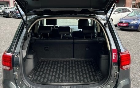 Mitsubishi Outlander III рестайлинг 3, 2015 год, 2 850 000 рублей, 16 фотография