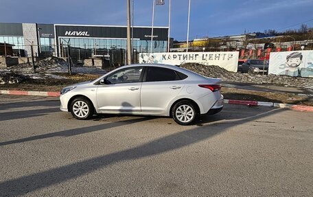Hyundai Solaris II рестайлинг, 2020 год, 1 300 000 рублей, 10 фотография