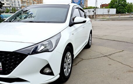 Hyundai Solaris II рестайлинг, 2020 год, 1 200 000 рублей, 9 фотография
