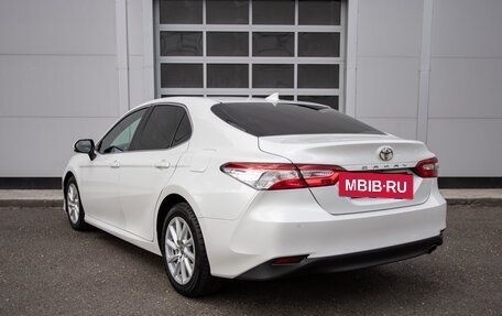 Toyota Camry, 2019 год, 2 460 000 рублей, 3 фотография