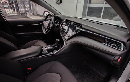 Toyota Camry, 2019 год, 2 460 000 рублей, 12 фотография