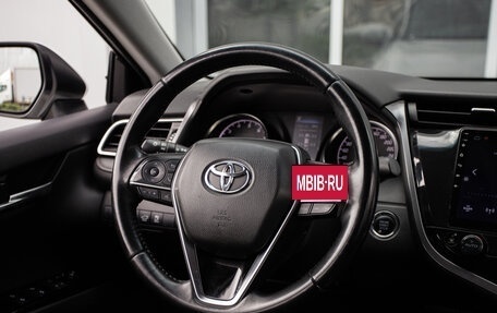 Toyota Camry, 2019 год, 2 460 000 рублей, 16 фотография