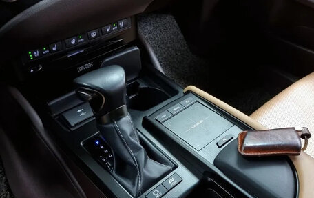 Lexus ES VII, 2021 год, 3 000 000 рублей, 10 фотография