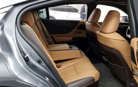 Lexus ES VII, 2021 год, 3 000 000 рублей, 16 фотография