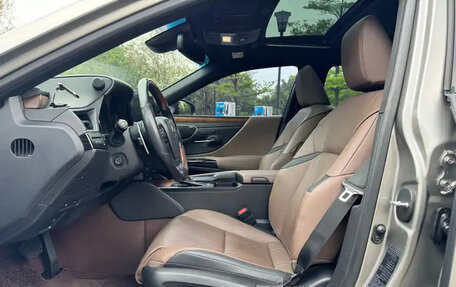 Lexus ES VII, 2022 год, 3 300 000 рублей, 10 фотография