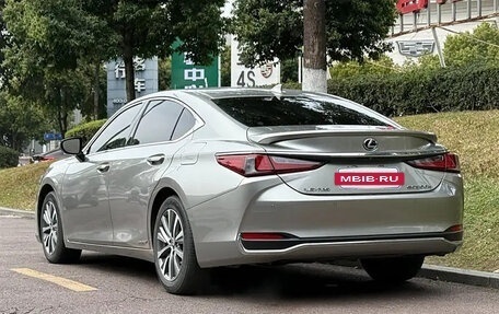 Lexus ES VII, 2022 год, 3 300 000 рублей, 4 фотография