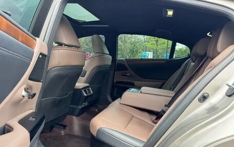 Lexus ES VII, 2022 год, 3 300 000 рублей, 20 фотография