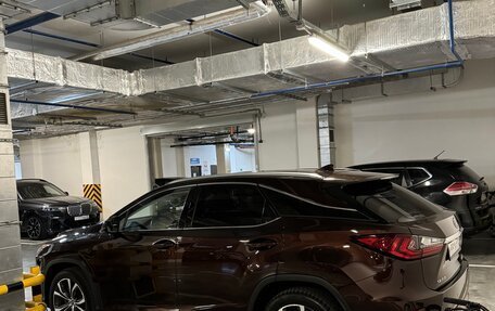 Lexus RX IV рестайлинг, 2018 год, 4 500 000 рублей, 11 фотография