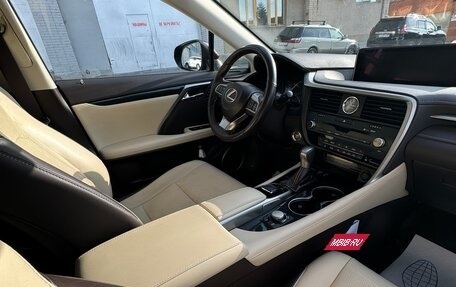 Lexus RX IV рестайлинг, 2018 год, 4 500 000 рублей, 25 фотография