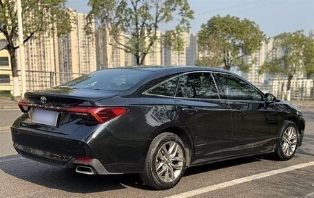 Toyota Avalon, 2022 год, 2 126 000 рублей, 4 фотография
