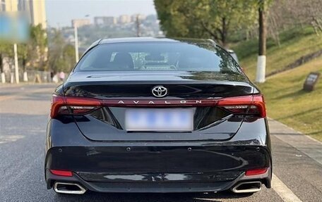 Toyota Avalon, 2022 год, 2 126 000 рублей, 5 фотография